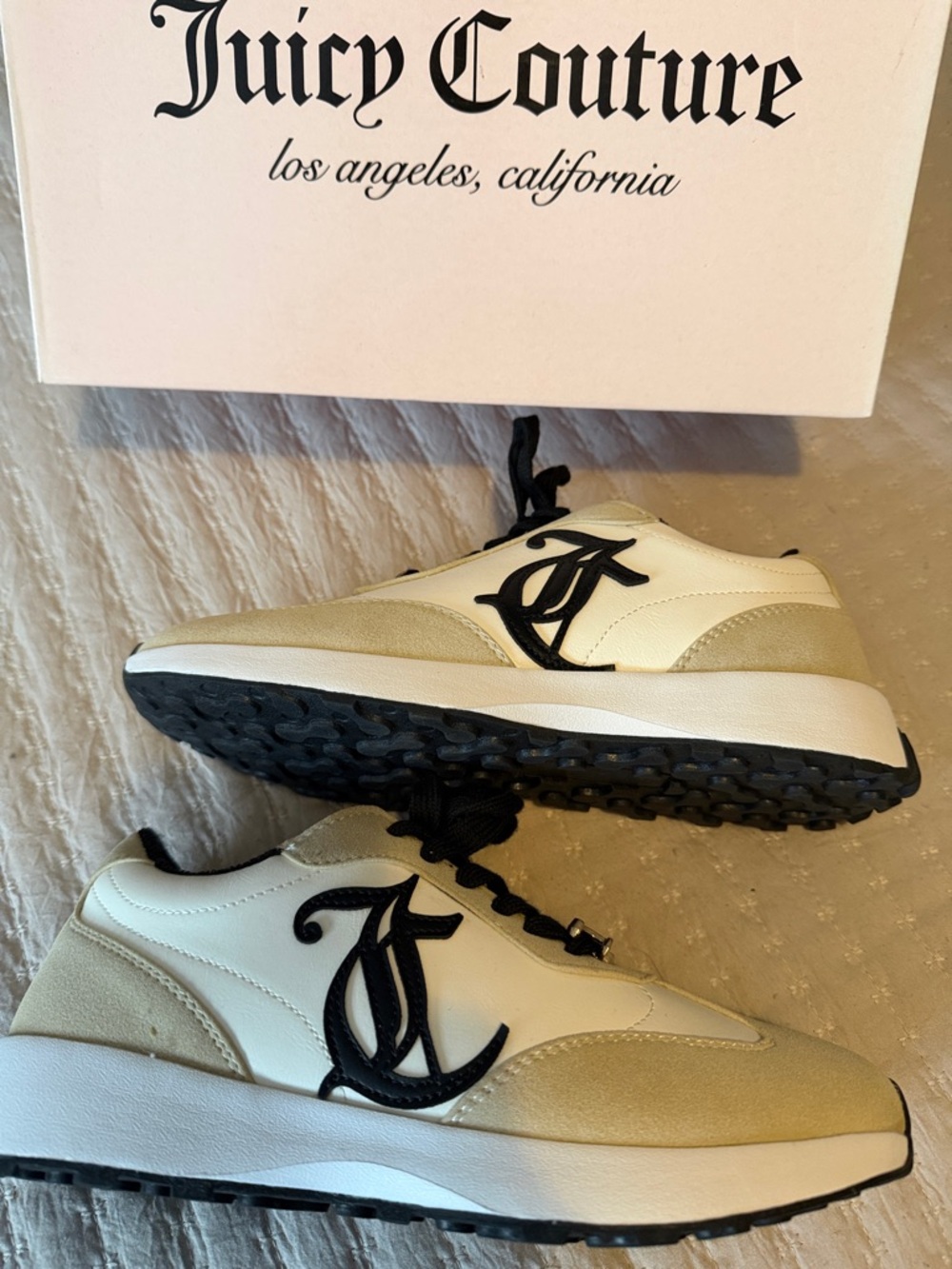 Fabulous Juicy Couture Beige, White & Black Lace-Up Sneakers 8
